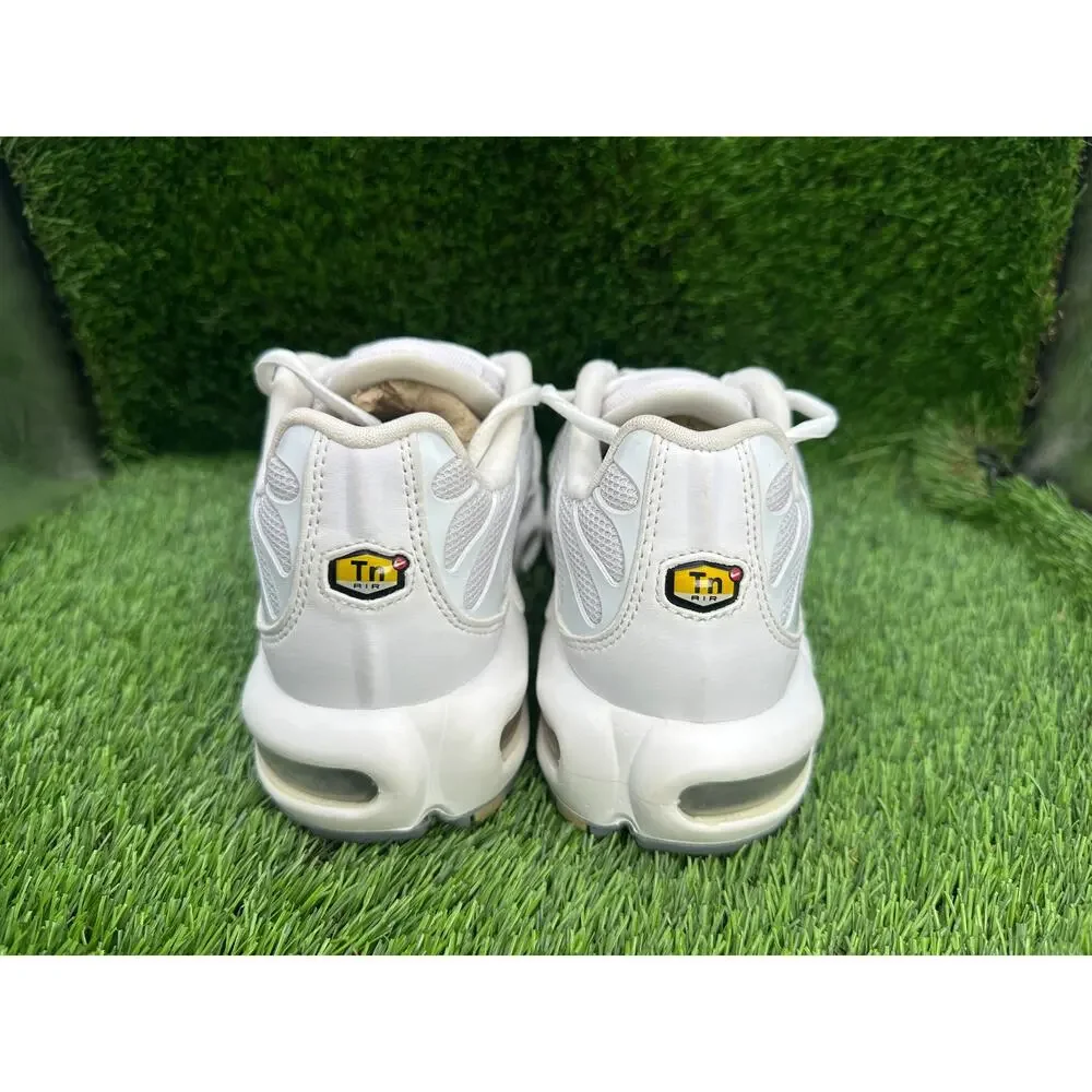 Nike Air Max Plus 604133-139 Athletic Sneaker Men's 8 White Mesh Jogging Running